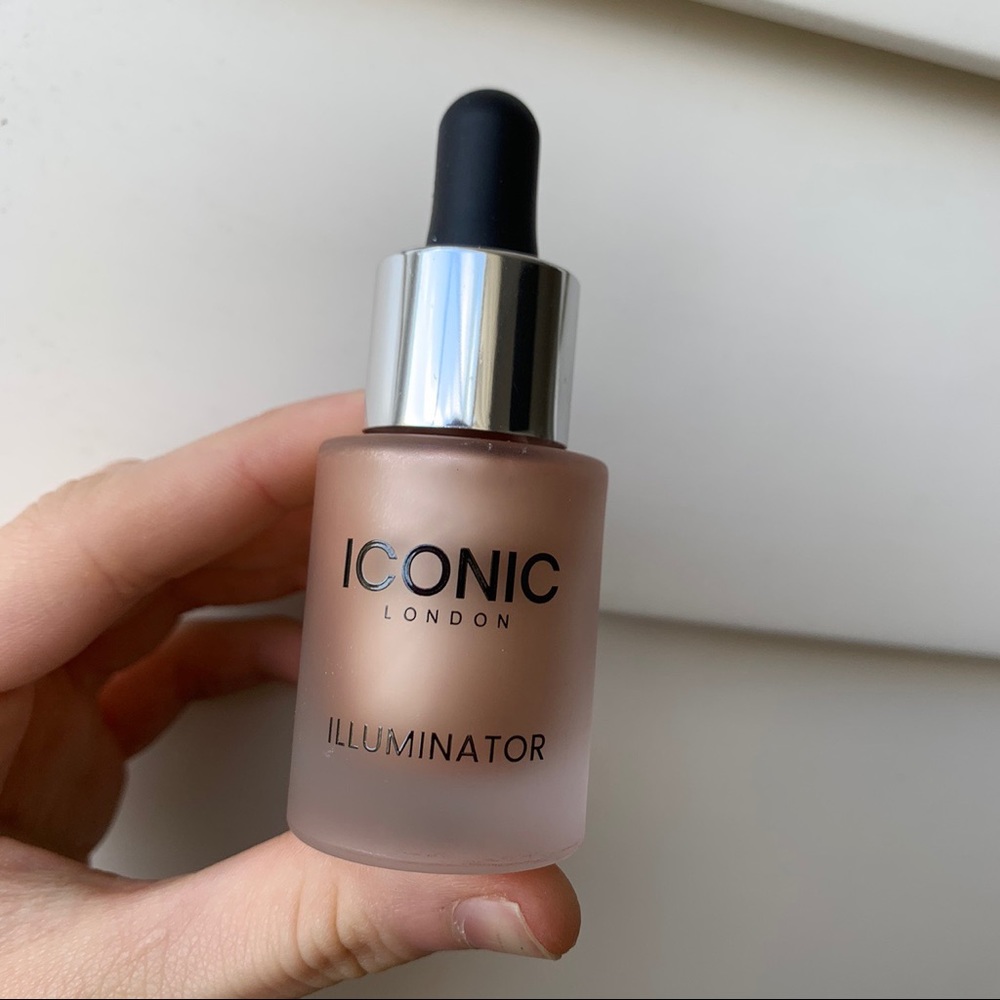 Iconic London liquid highlighter / illuminator